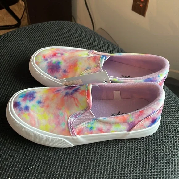 NWT Cat & Jack tie dye slip ons - Picture 3 of 3
